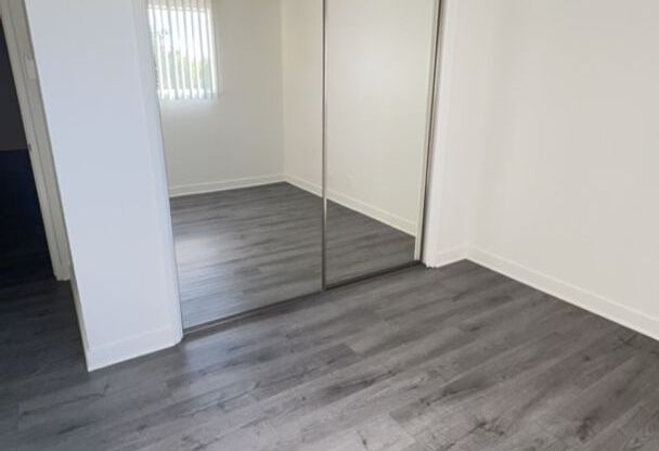 2 beds, 1 bath, 1,100 sqft, $2,568, Unit 241-40