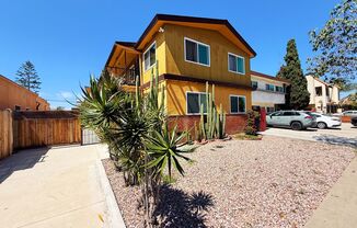 4348 - 4352 1/2 McClintock St