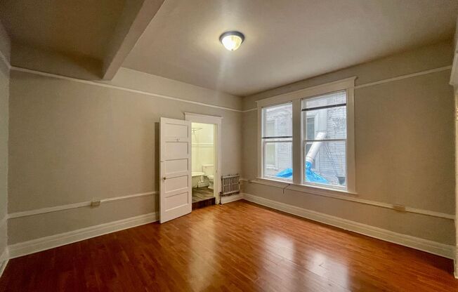 Studio, 1 bath, 356 sqft, $1,395