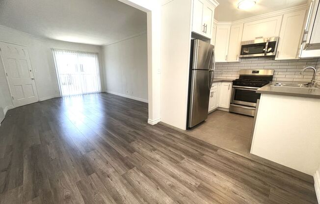 1 bed, 1 bath, 675 sqft, $2,395, Unit 12