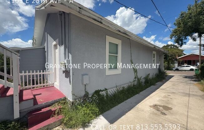 1105 E 28 AVE