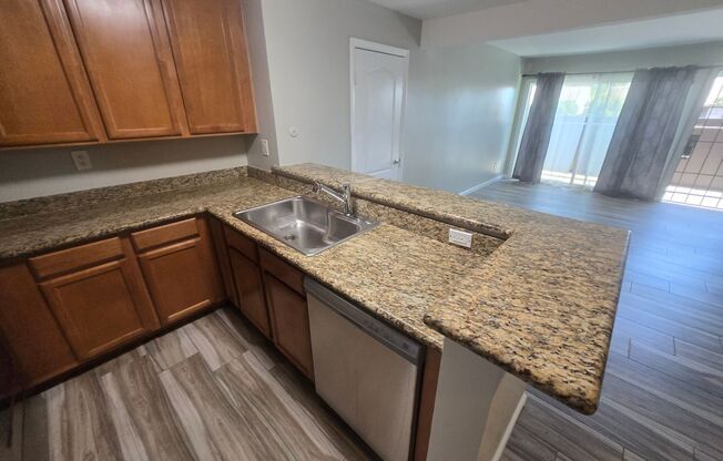 4 beds, 2 baths, $3,500, Unit Unit 113