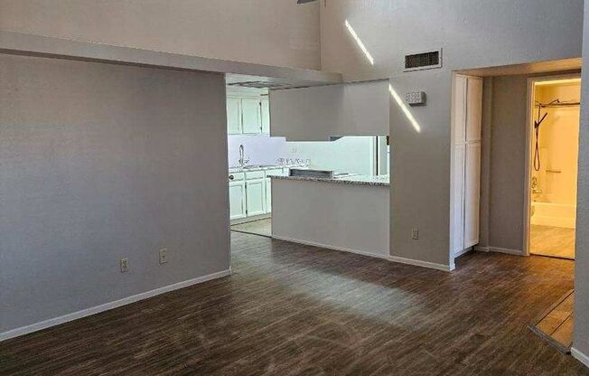 Fantastic 2bdrm condo Union Hills and 19th ave