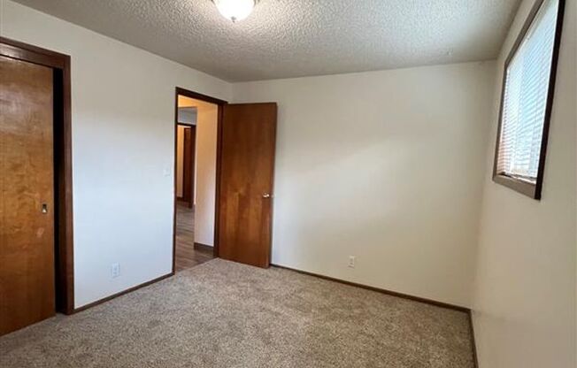 2 beds, 1 bath, 955 sqft, $1,695, Unit 1831