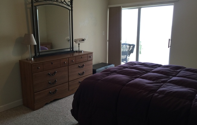 2 beds, 2 baths, $2,195, Unit Parking spot 6