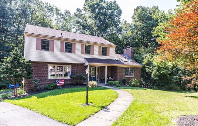 Beautiful 4-bedroom home located in Allison Park!