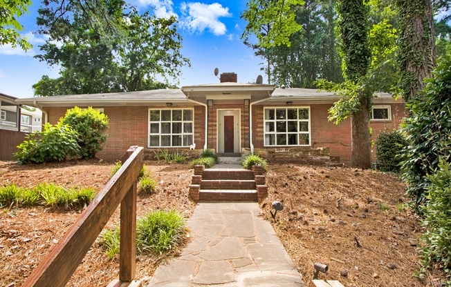 105 PINELAND CIR