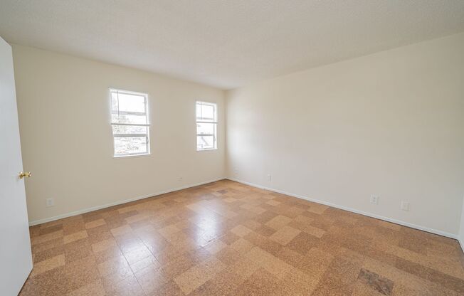 1467 Russell/2880A&amp;B Sacramento