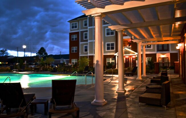 1 bed, 1 bath, $1,595, Unit 900-103