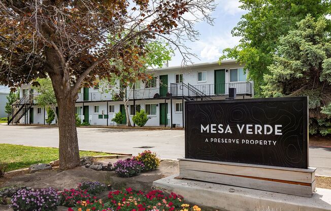 1 bed, 1 bath, 587 sqft, $1,194, Unit 1-09