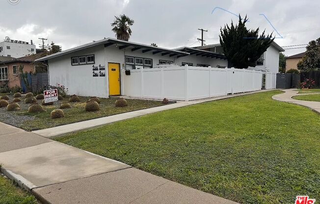 8807 READING AVE
