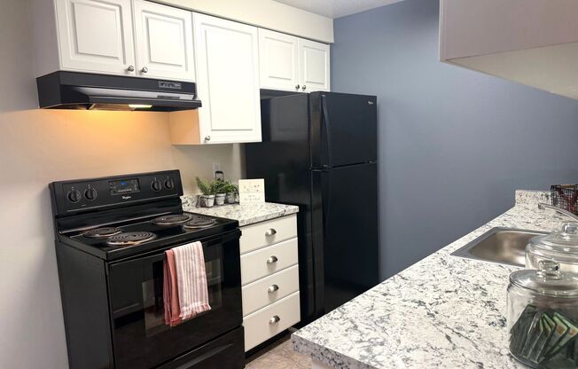 2 beds, 2 baths, 900 sqft, $1,829, Unit 7845