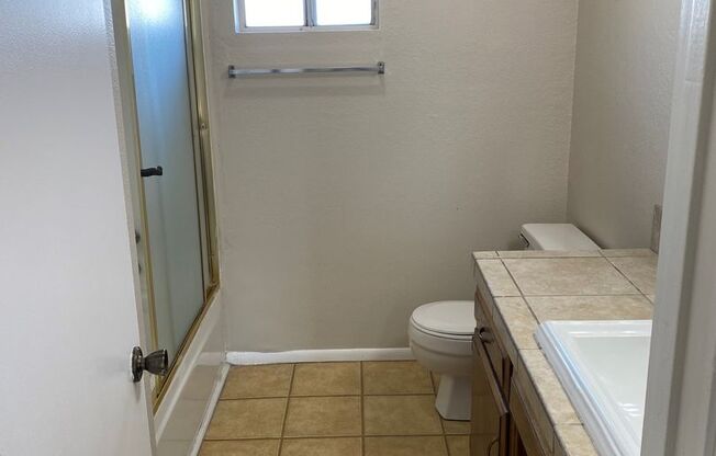 2 beds, 1.5 baths, $1,300