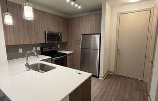 8902 DORAL