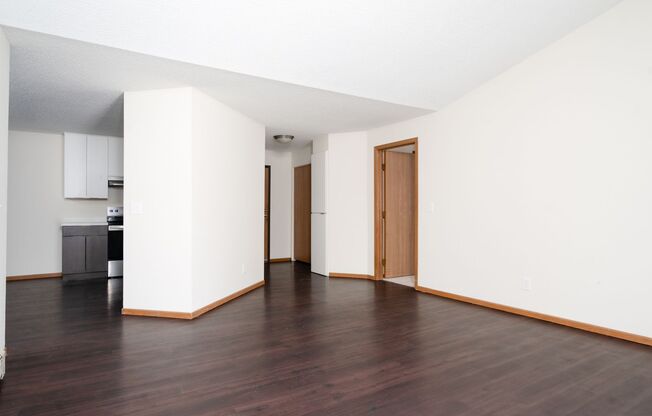 2 beds, 2 baths, 1,127 sqft, $1,800, Unit 210