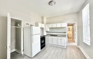2901 S 43rd
