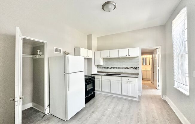 2901 S 43rd
