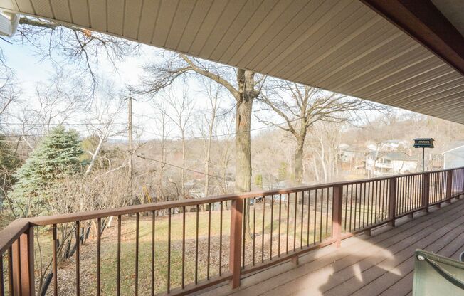 Gorgeous 4BR 2.5BATH Home With Stunning View Available For Rent!