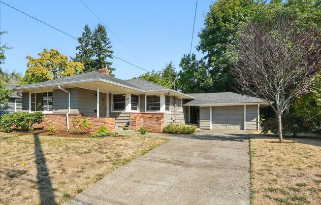 Spacious, Newly Renovated 5-Bedroom Home Near University of Portland - Available for Showings 6 Days a Week!