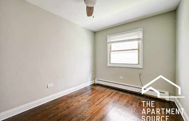 1735 W Bryn Mawr Ave