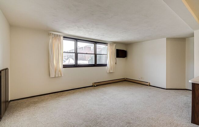 1 bed, 1 bath, 582 sqft, $1,049, Unit 2313-11