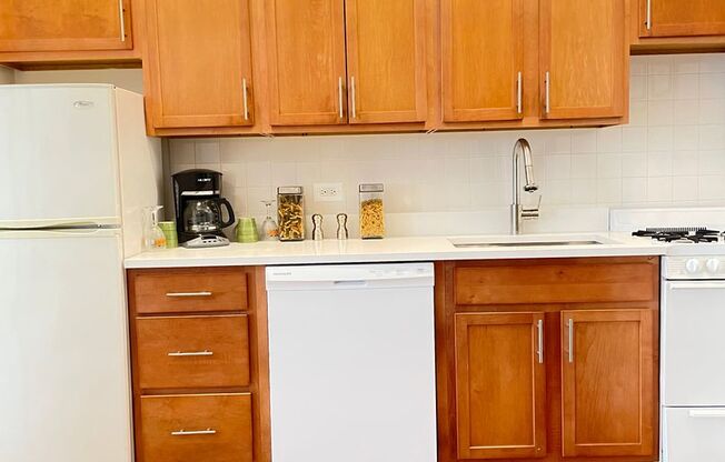 Studio, 1 bath, $1,195, Unit 104