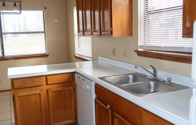 1137 West Bend Lane