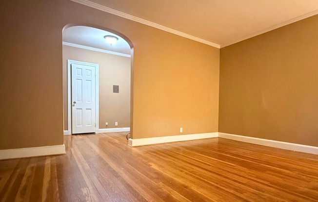 80 Strathmore Rd