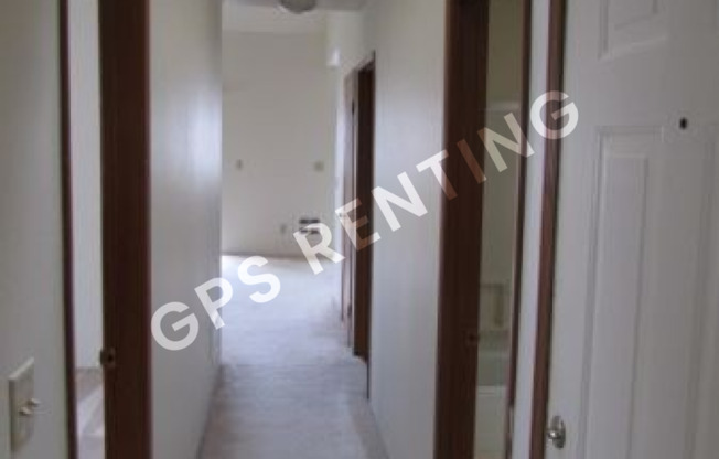 2 beds, 1 bath, $1,595, Unit 8530-B Upper