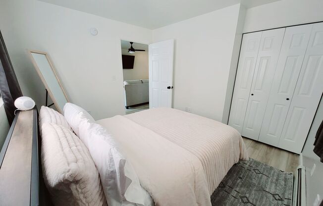 2 beds, 2 baths, 915 sqft, $2,575, Unit 4346-15