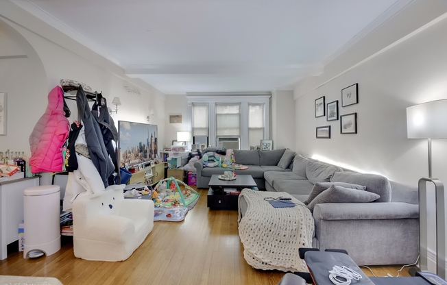 865 1 AVE