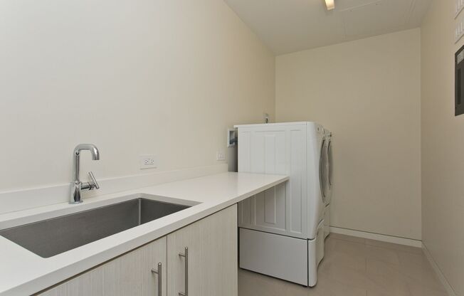 3 beds, 2.5 baths, $15,000, Unit # 2306