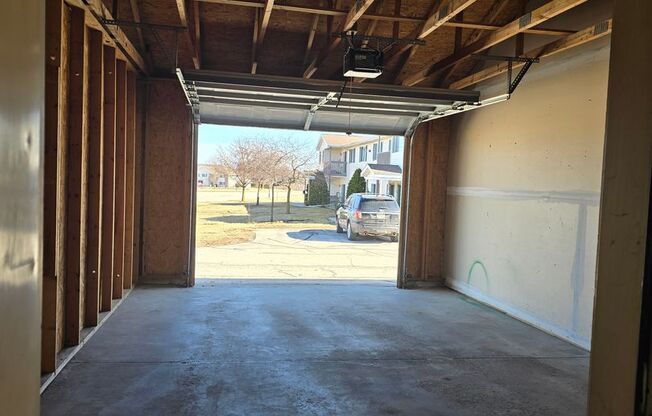 2 beds, 1 bath, 856 sqft, $1,269, Unit PL   2203