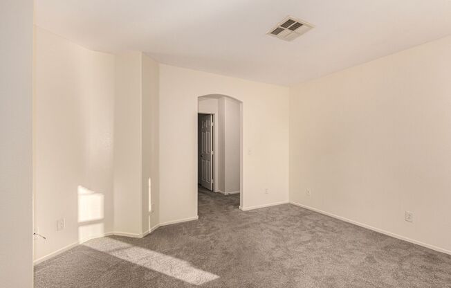 2 PRIMARY SUITES AND FAMILY ROOMS