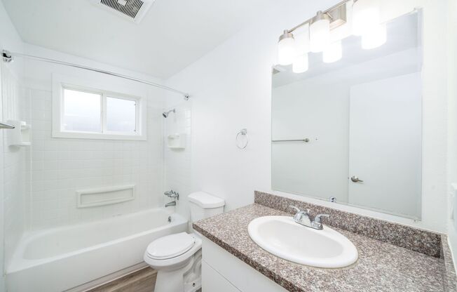 2 beds, 1 bath, 900 sqft, $1,550, Unit #41