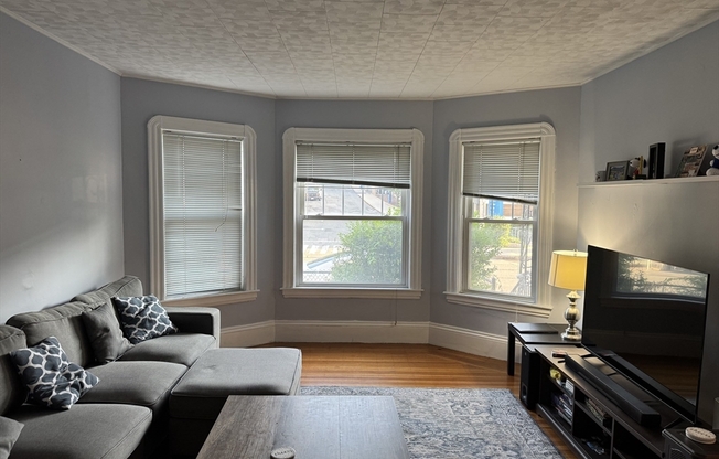229 HIGHLAND AVE