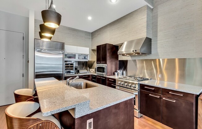 2 beds, 2.5 baths, 1,500 sqft, $6,500, Unit PHC