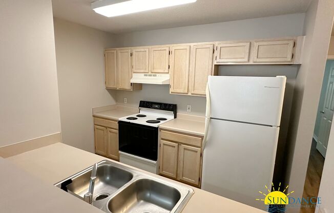 1 Bedroom Unit In The Heart of Navarre