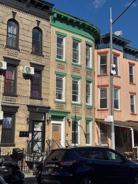 1851 PARK PL