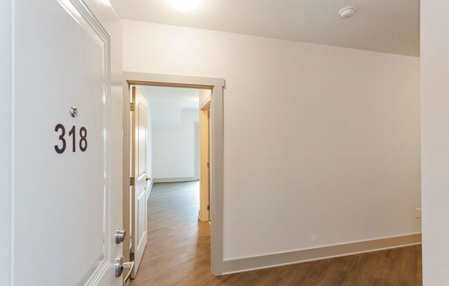 3 beds, 2 baths, 1,280 sqft, $2,950, Unit Heritage East- Unit 201