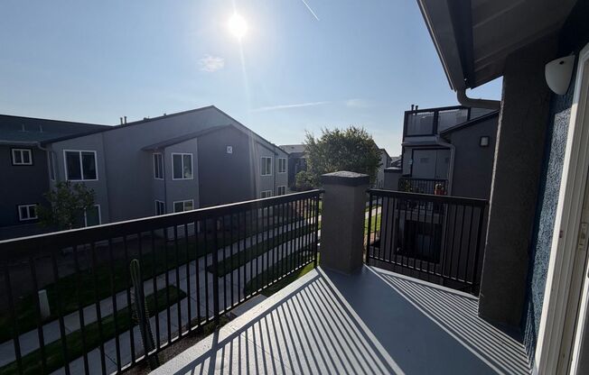 2 beds, 1 bath, 790 sqft, $2,445, Unit L201