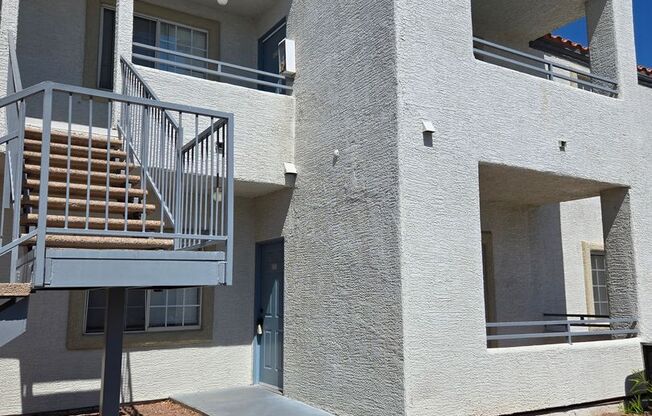 A Fabulous 2 Bedroom Downstairs Condo Centrally Located