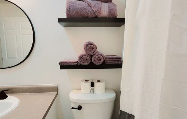 2 beds, 2 baths, 915 sqft, $2,575, Unit 4346-15