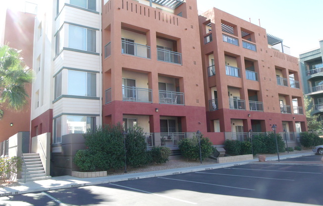 2 beds, 2 baths, $1,595