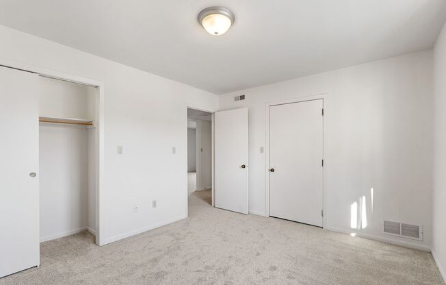 2 beds, 1 bath, 960 sqft, $1,350, Unit 199-8