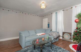 3 beds, 1 bath, $1,800