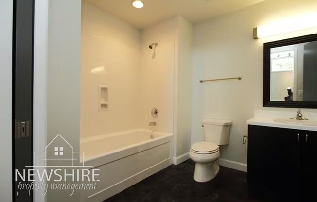 1 bed, 1 bath, 800 sqft, $1,150, Unit B