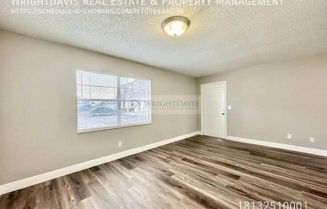 9221 TUDOR DR
