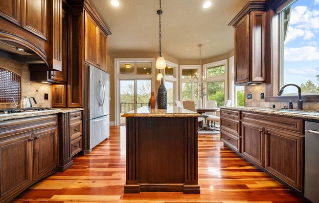 4 beds, 3.5 baths, $4,895
