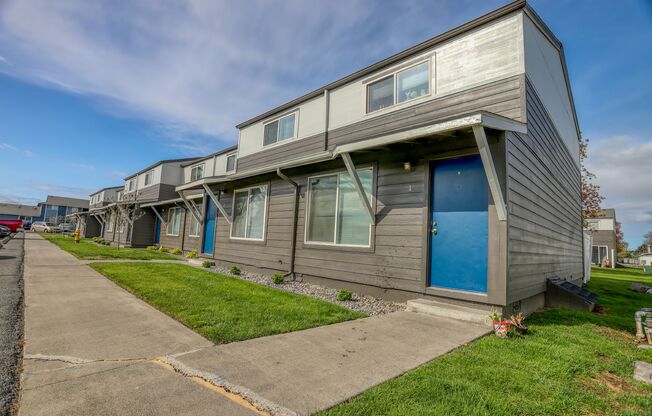 2 beds, 1.5 baths, 942 sqft, $1,399, Unit 4421D07